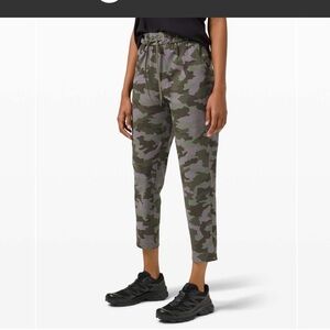 Lululemon Keep Moving Pant 7/8 High-Rise sz.4